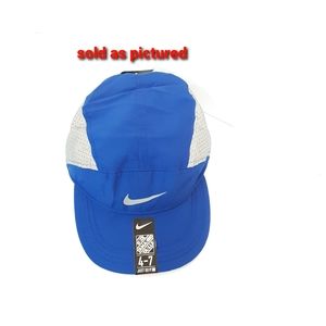 NIKE BOYS 8A2617-U1A FEATHER LIGHT  HAT